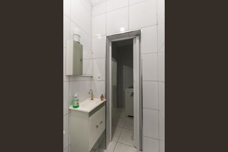 Casa à venda com 230m², 3 quartos e 2 vagas Casa à venda com 230m², 3 quartos e 2 vagasCasa 2 - Banheiro