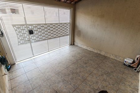 Casa à venda com 230m², 3 quartos e 2 vagas Casa à venda com 230m², 3 quartos e 2 vagasGaragem Casa 1