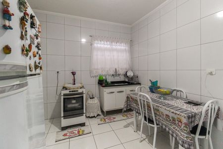 Casa à venda com 230m², 3 quartos e 2 vagas Casa à venda com 230m², 3 quartos e 2 vagasCasa 2 - Cozinha