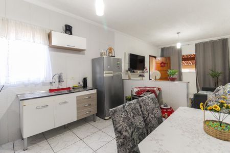 Casa à venda com 230m², 3 quartos e 2 vagas Casa à venda com 230m², 3 quartos e 2 vagasCozinha Casa 1