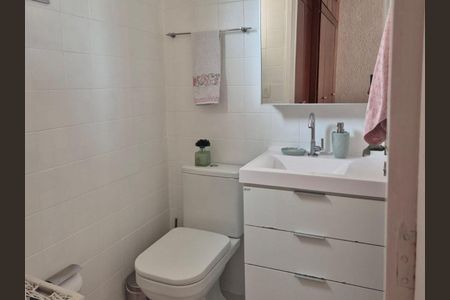 Apartamento à venda com 75m², 3 quartos e 1 vaga Apartamento à venda com 75m², 3 quartos e 1 vagaBanheiro 2