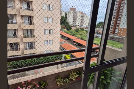 Apartamento à venda com 75m², 3 quartos e 1 vaga Apartamento à venda com 75m², 3 quartos e 1 vagaSacada