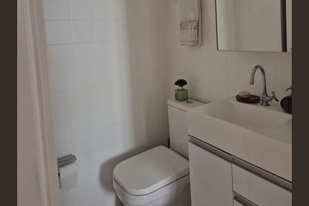 Apartamento à venda com 75m², 3 quartos e 1 vaga Apartamento à venda com 75m², 3 quartos e 1 vagaBanheiro 1