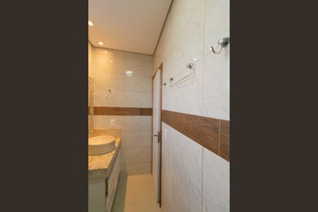 Apartamento à venda com 80m², 3 quartos e 1 vaga Apartamento à venda com 80m², 3 quartos e 1 vagaBanheiro