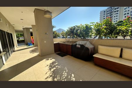 Apartamento à venda com 70m², 2 quartos e 1 vaga Apartamento à venda com 70m², 2 quartos e 1 vagaÁrea comum - Churrasqueira