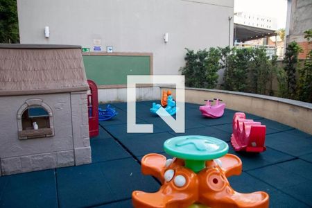 Apartamento à venda com 96m², 3 quartos e 2 vagas Apartamento à venda com 96m², 3 quartos e 2 vagasÁrea comum - Playground