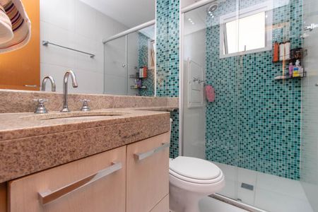 Apartamento à venda com 96m², 3 quartos e 2 vagas Apartamento à venda com 96m², 3 quartos e 2 vagasBanheiro Social