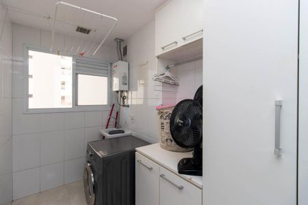 Apartamento à venda com 96m², 3 quartos e 2 vagas Apartamento à venda com 96m², 3 quartos e 2 vagasÁrea de Serviço