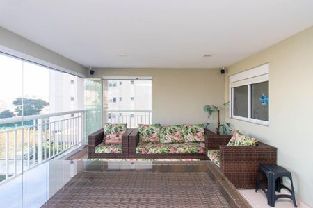 Apartamento à venda com 96m², 3 quartos e 2 vagas Apartamento à venda com 96m², 3 quartos e 2 vagasVaranda gourmet