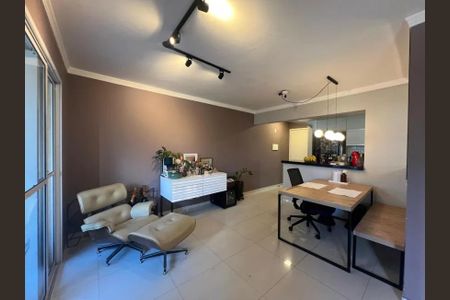 Apartamento à venda com 71m², 3 quartos e 1 vagaSala