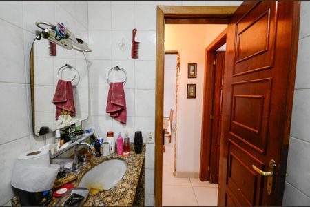 Apartamento à venda com 70m², 2 quartos e 1 vaga Apartamento à venda com 70m², 2 quartos e 1 vagaBanheiro