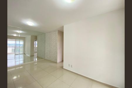 Apartamento para alugar com 68m², 2 quartos e 1 vagaSala