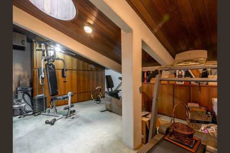 Casa à venda com 690m², 4 quartos e 3 vagas