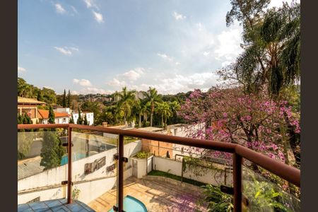 Casa à venda com 690m², 4 quartos e 3 vagas