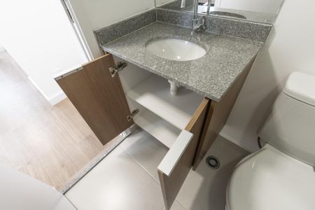 Apartamento à venda com 40m², 2 quartos e sem vaga Apartamento à venda com 40m², 2 quartos e sem vagaBanheiro