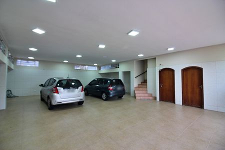Casa à venda com 372m², 4 quartos e NaN vagasGaragem