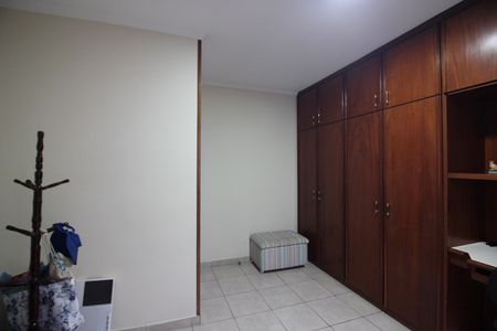 Casa à venda com 372m², 4 quartos e NaN vagasQuarto 2