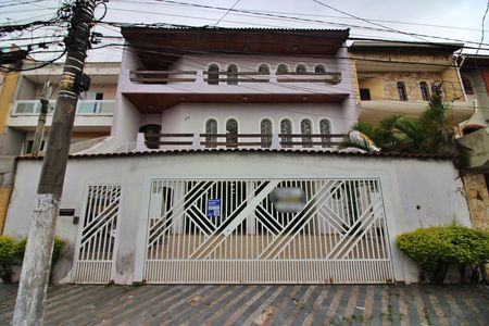 Casa à venda com 372m², 4 quartos e NaN vagasFachada