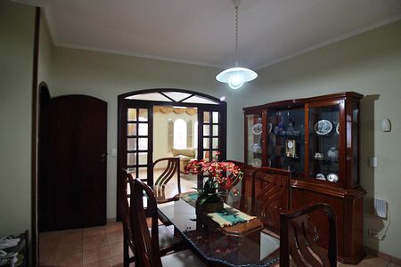 Casa à venda com 372m², 4 quartos e NaN vagasSala de Jantar