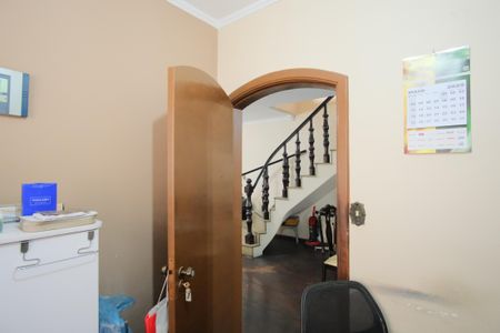 Casa à venda com 320m², 4 quartos e 5 vagasEscritório