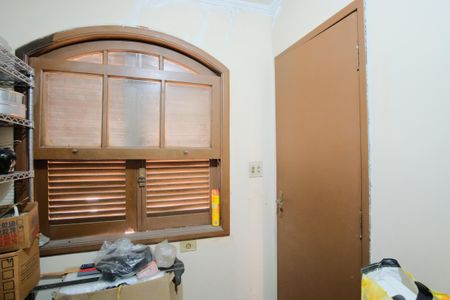 Casa à venda com 320m², 4 quartos e 5 vagasQuarto de Serviço