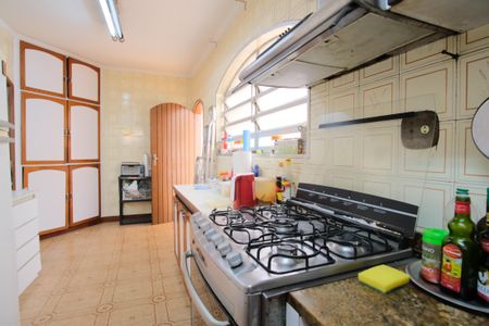 Casa à venda com 320m², 4 quartos e 5 vagasCozinha