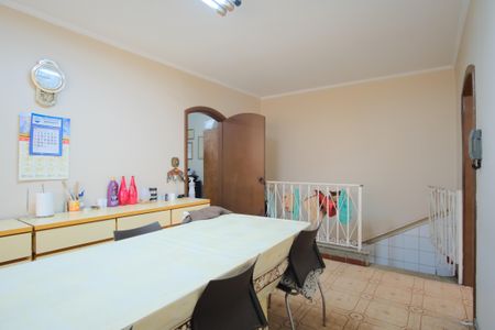 Casa à venda com 320m², 4 quartos e 5 vagasCopa