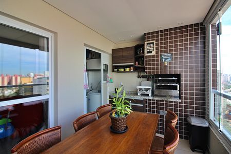 Apartamento à venda com 77m², 2 quartos e 2 vagasSacada