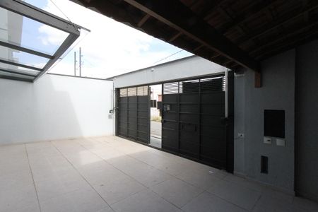 Casa à venda com 95m², 3 quartos e 3 vagas Casa à venda com 95m², 3 quartos e 3 vagasÁrea comum