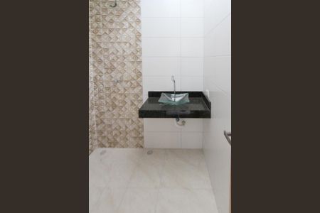 Casa à venda com 95m², 3 quartos e 3 vagas Casa à venda com 95m², 3 quartos e 3 vagasBanheiro