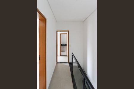 Casa à venda com 95m², 3 quartos e 3 vagas Casa à venda com 95m², 3 quartos e 3 vagasCorredor