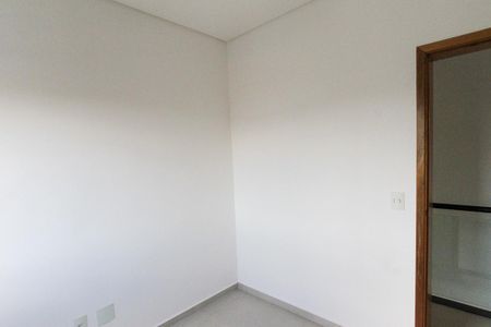 Casa à venda com 95m², 3 quartos e 3 vagas Casa à venda com 95m², 3 quartos e 3 vagasQuarto 2