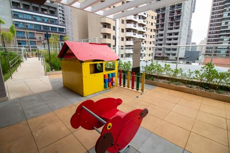 Apartamento à venda com 103m², 3 quartos e 2 vagas Apartamento à venda com 103m², 3 quartos e 2 vagasÁrea comum - Playground