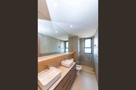 Apartamento à venda com 43m², 1 quarto e 1 vaga Apartamento à venda com 43m², 1 quarto e 1 vagaBanheiro da Suíte