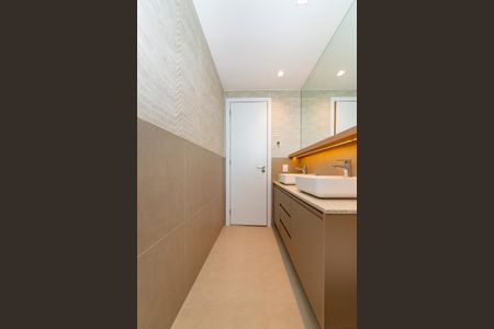 Apartamento à venda com 43m², 1 quarto e 1 vaga Apartamento à venda com 43m², 1 quarto e 1 vagaBanheiro da Suíte