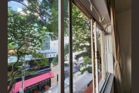 Apartamento à venda com 70m², 2 quartos e sem vaga Apartamento à venda com 70m², 2 quartos e sem vagaVista