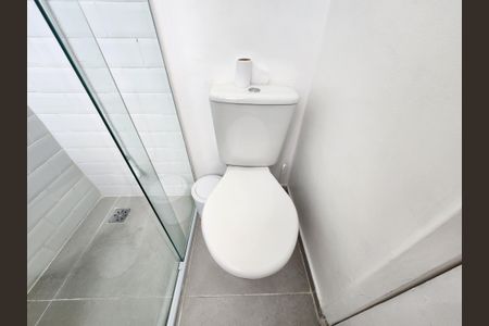 Apartamento à venda com 70m², 2 quartos e sem vaga Apartamento à venda com 70m², 2 quartos e sem vagaBanheiro 2