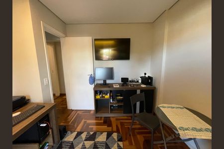 Apartamento à venda com 76m², 3 quartos e 2 vagasQuarto 2