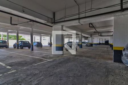 Apartamento à venda com 76m², 3 quartos e 2 vagasÁrea Comum - Estacionamento