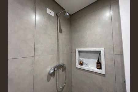 Apartamento à venda com 76m², 3 quartos e 2 vagasBanheiro Social