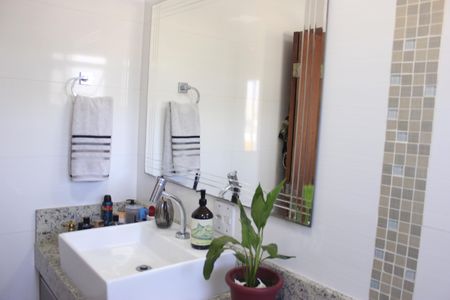 Apartamento à venda com 86m², 2 quartos e 1 vagaBanheiro da Suite