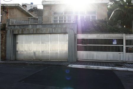 Casa à venda com 348m², 3 quartos e 2 vagasFachada