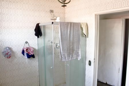 Casa à venda com 348m², 3 quartos e 2 vagasBanheiro da Suíte 2