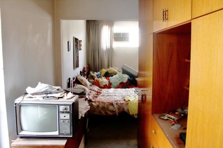 Casa à venda com 348m², 3 quartos e 2 vagasQuarto 2