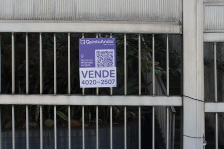 Casa à venda com 348m², 3 quartos e 2 vagasPlaca