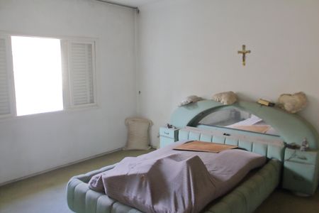 Casa à venda com 348m², 3 quartos e 2 vagasSuíte 1