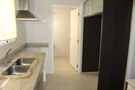 Apartamento à venda com 156m², 3 quartos e 4 vagasCozinha