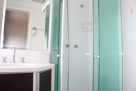 Apartamento à venda com 156m², 3 quartos e 4 vagasBanheiro da Suíte 2