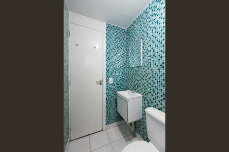 Apartamento à venda com 47m², 2 quartos e 1 vaga Apartamento à venda com 47m², 2 quartos e 1 vagaBanheiro