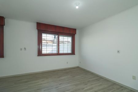 Casa à venda com 255m², 3 quartos e 4 vagasQuarto Suíte